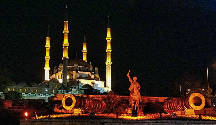 statuia lui Mehmed