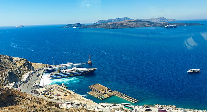 portul din Santorini